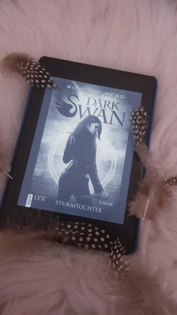 Dark Swan Richelle Mead-Dark Swan